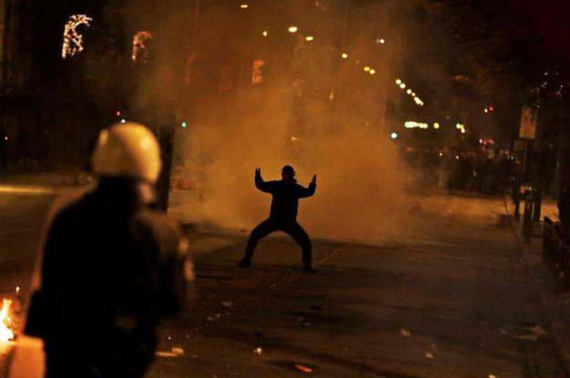 «Ναι, εγώ έκαψα την ελληνική σημαία»